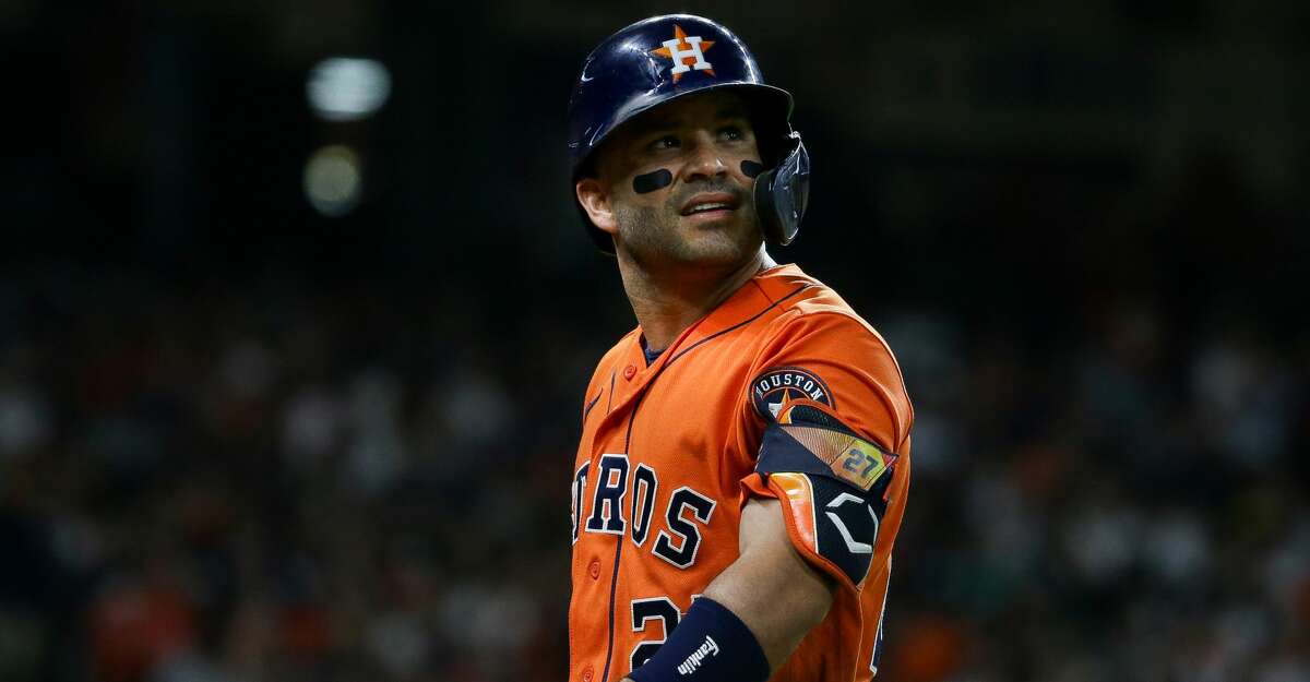 José Altuve clobbers a solo home run as the Astros grab a lead over the  Twins