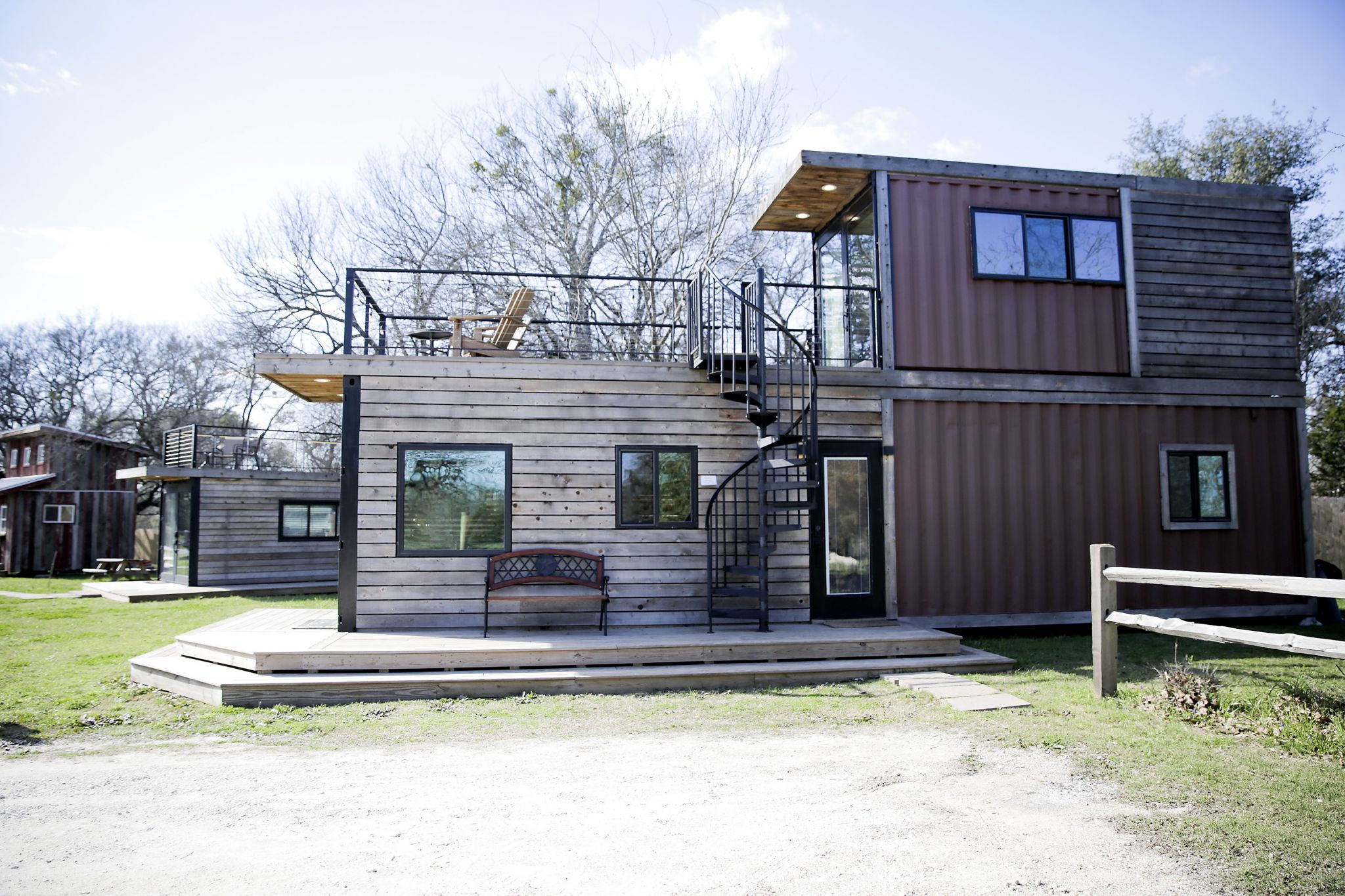 Pros and Cons of Shipping Container Homes - The Constructor