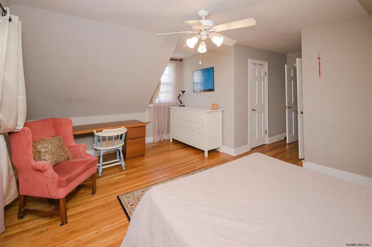 Upstate New York homes for sale with pools