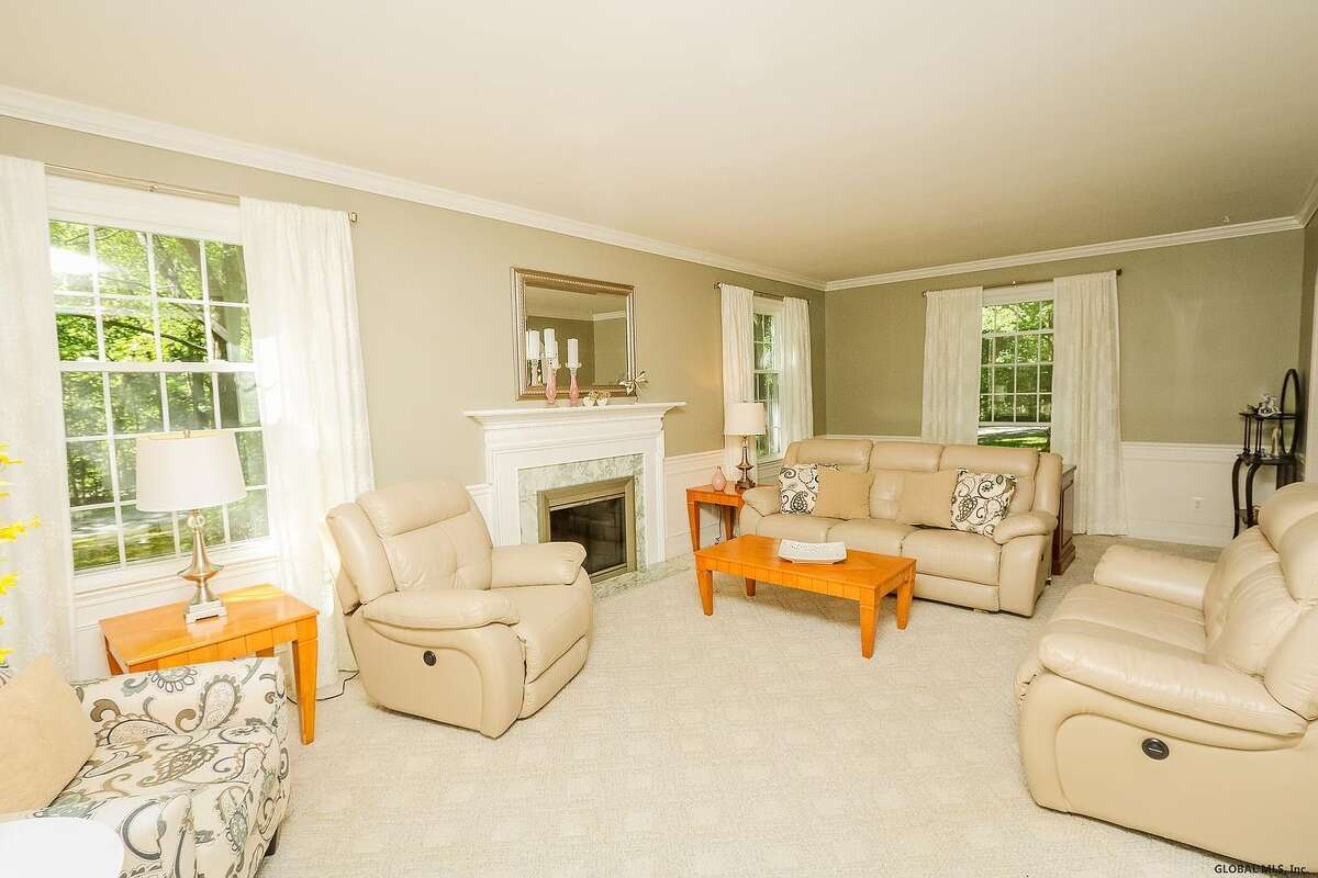 Upstate New York homes for sale with pools