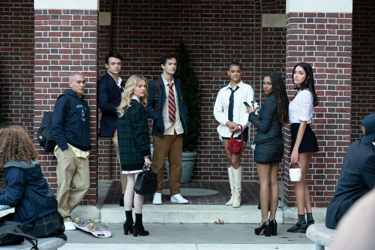 The cast of 2021's "Gossip Girl."