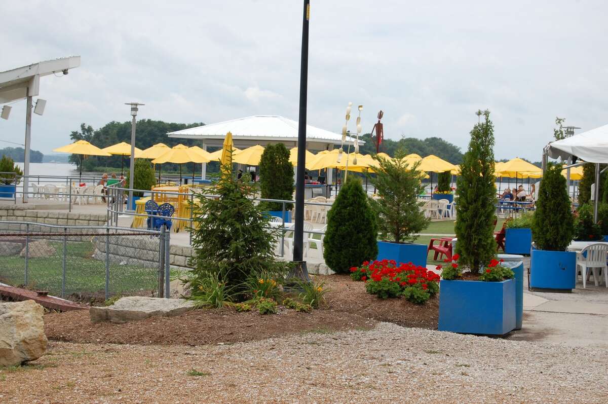 Readers' Choice Restaurants you can take your dog to the Riverbend