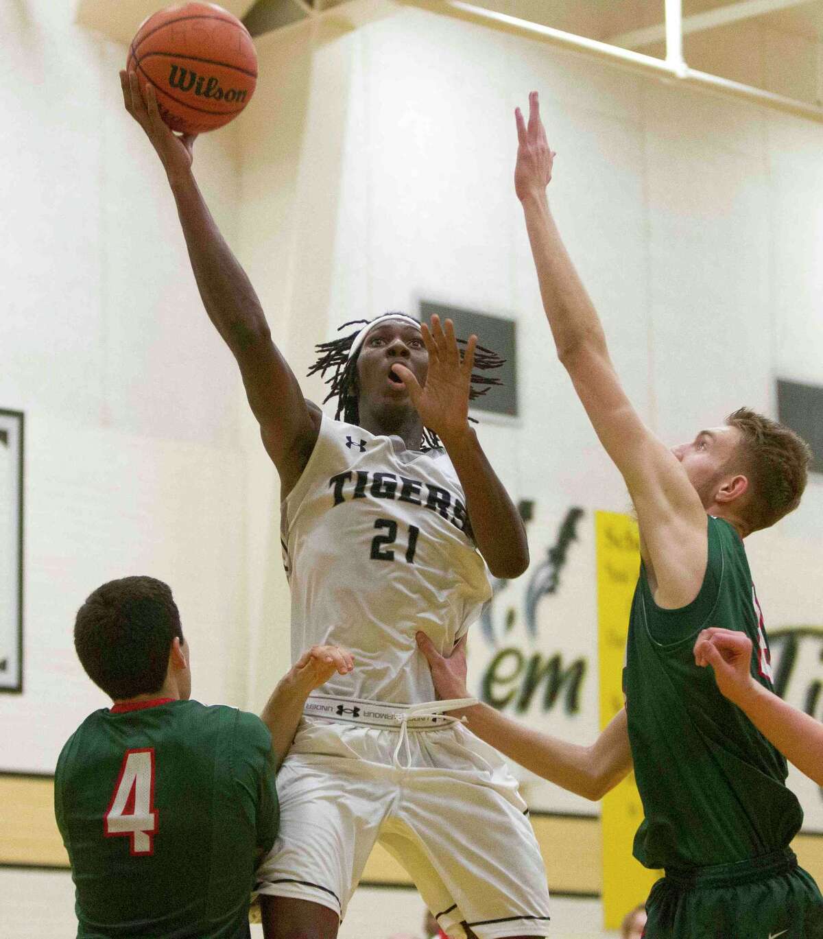 BASKETBALL Conroe grad Moore caps first professional season