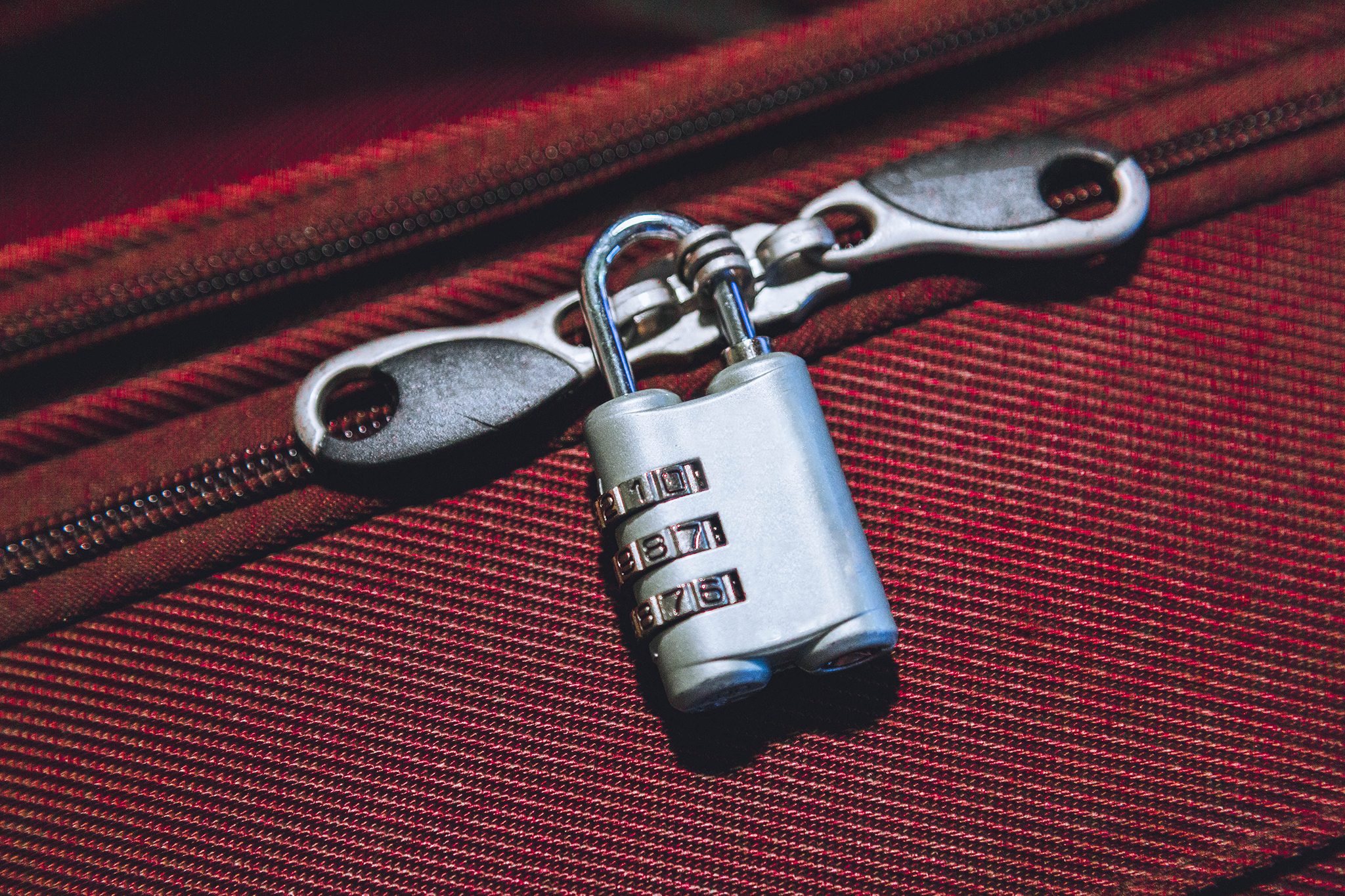 What are TSA Locks? - Luggage Buying Guide