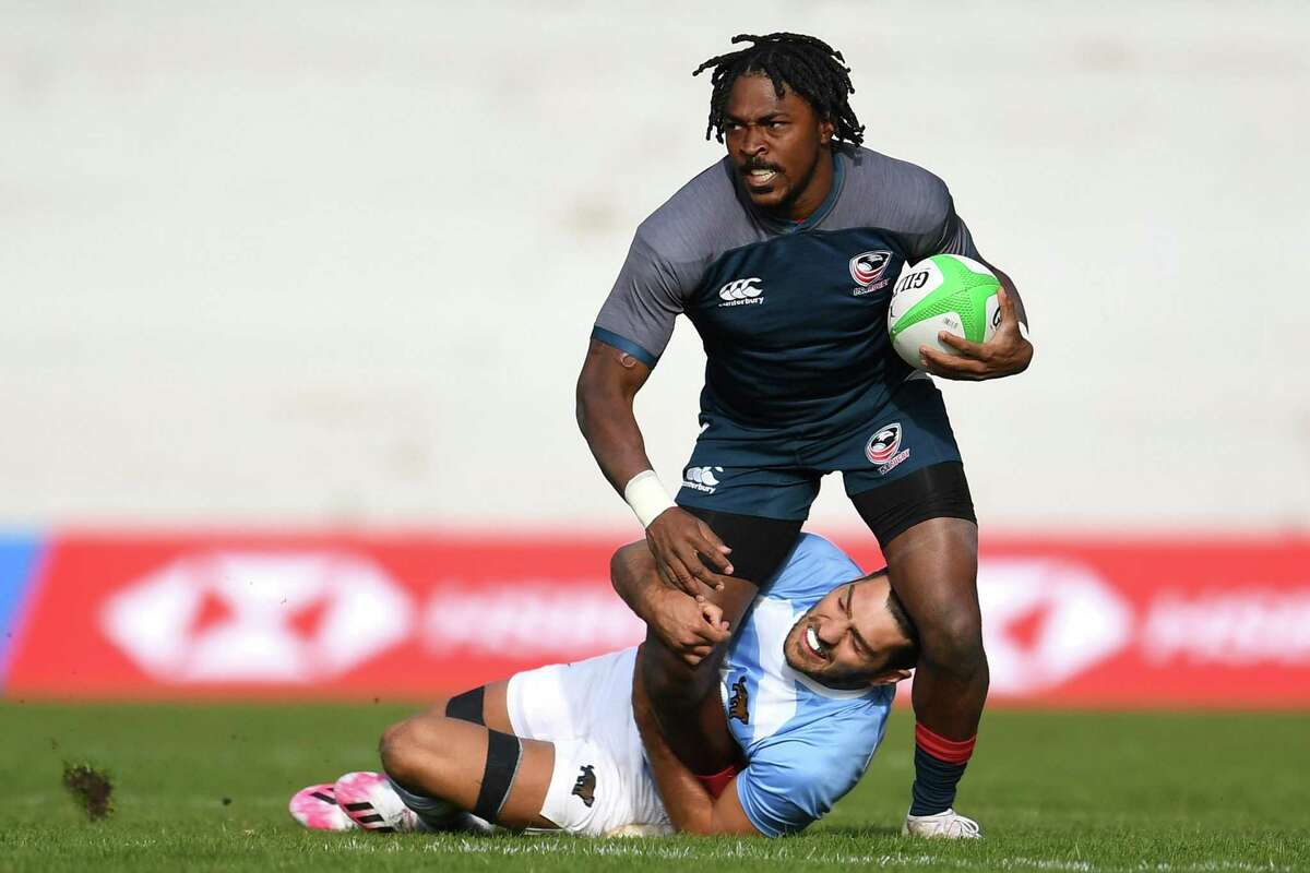 MADRID, SPAIN - FEBRUARY 20: Kevon Williams of the USA is tackled by Santiago Alvarez of Argentina during match 11 between USA and Argentina during Day One of the Madrid Rugby Sevens International Tournament at Universidad Complutense de Madrid on February 20, 2021 in Madrid, . (Photo by David Ramos/Getty Images)