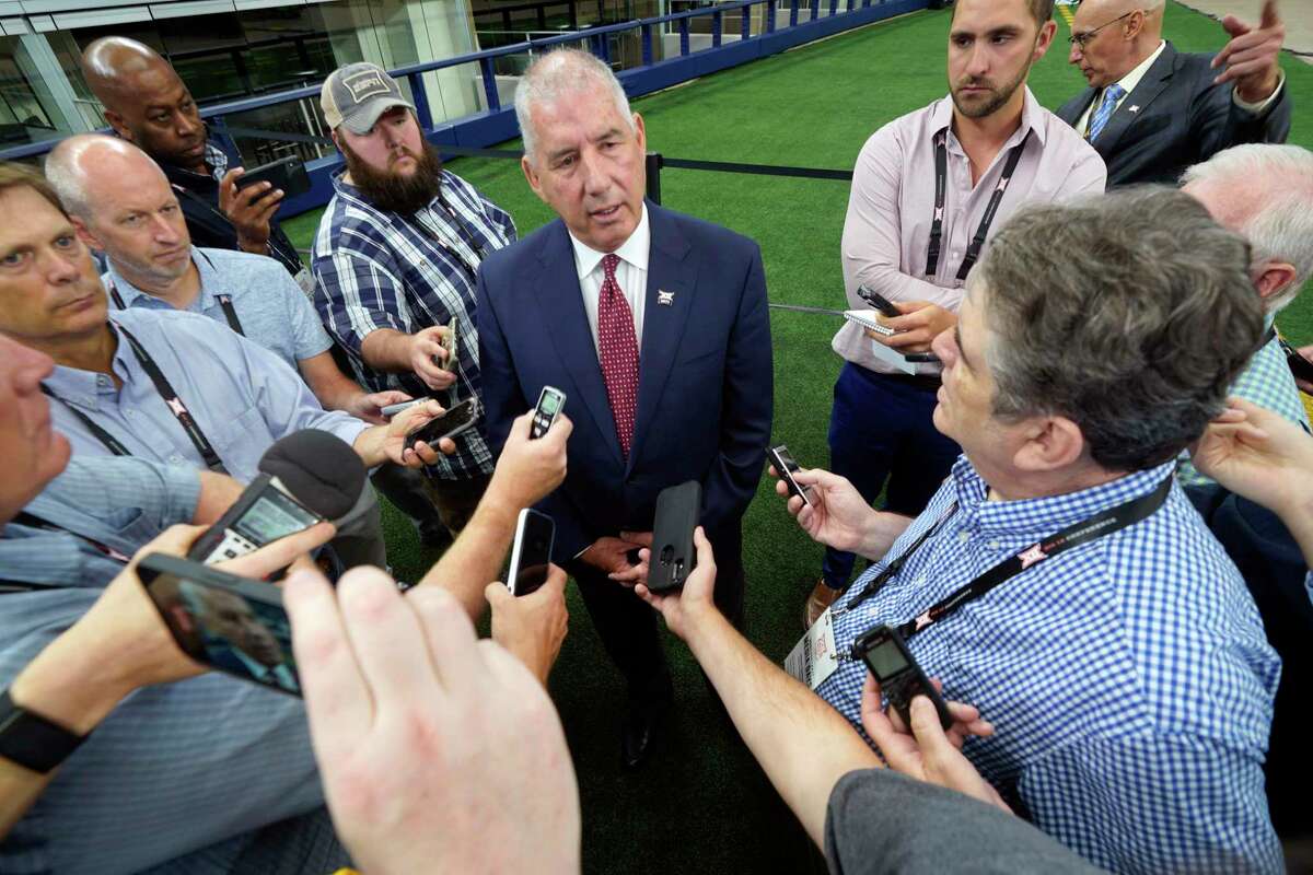 Big 12 commissioner Bob Bowlsby speaks to reporters during NCAA college football Big 12 media days Wednesday in Arlington.