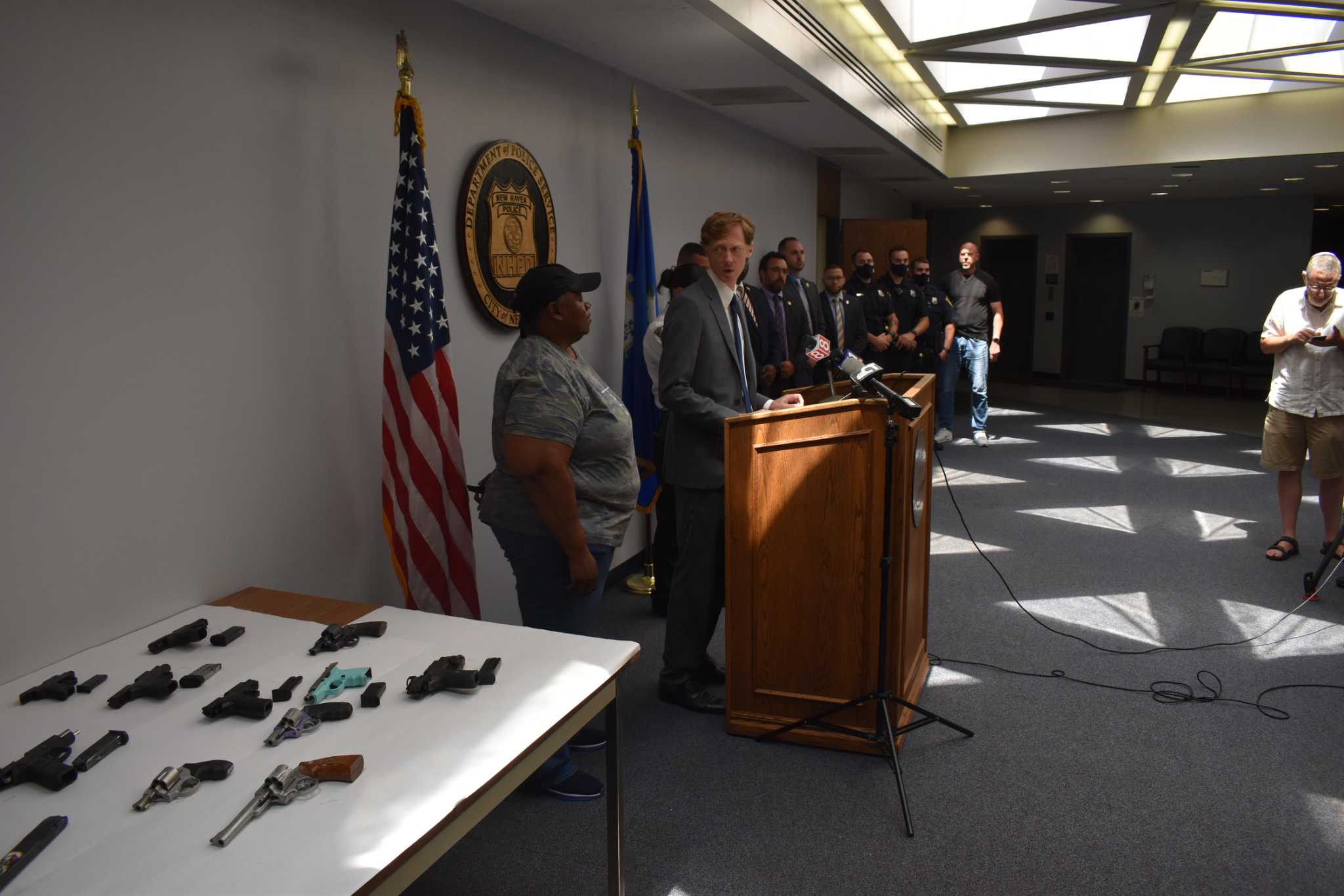 New Haven police make arrest in Valley Street shooting; seize 100th gun ...