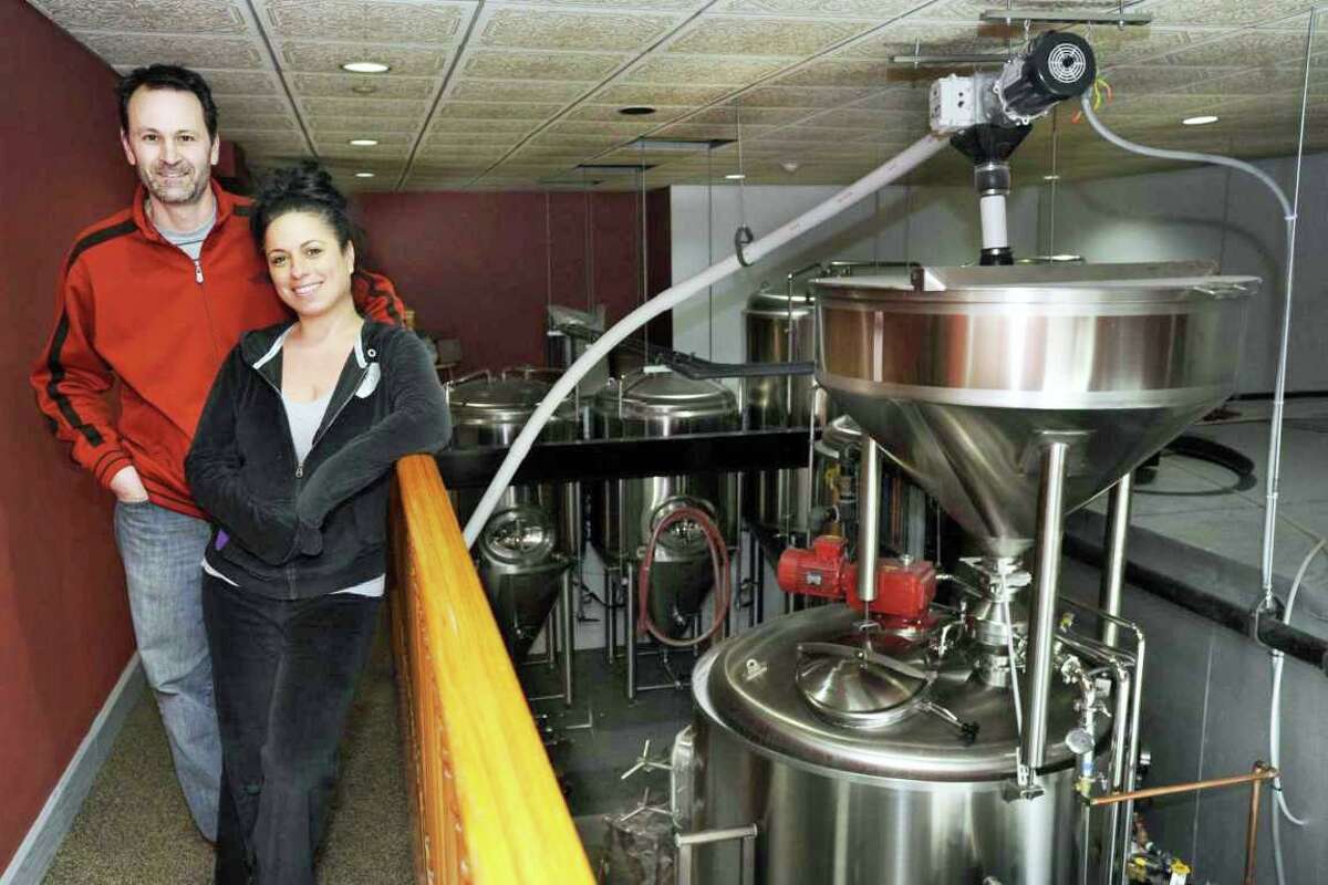 Danbury Area Brewers Say Lamont S Beer Tax Break Likely To Keep Prices Stable Encourage New Jobs
