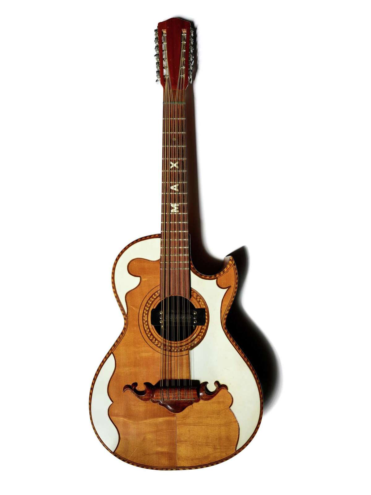 The Bajo Sexto Taco: A Review of This Unique Musical Instrument