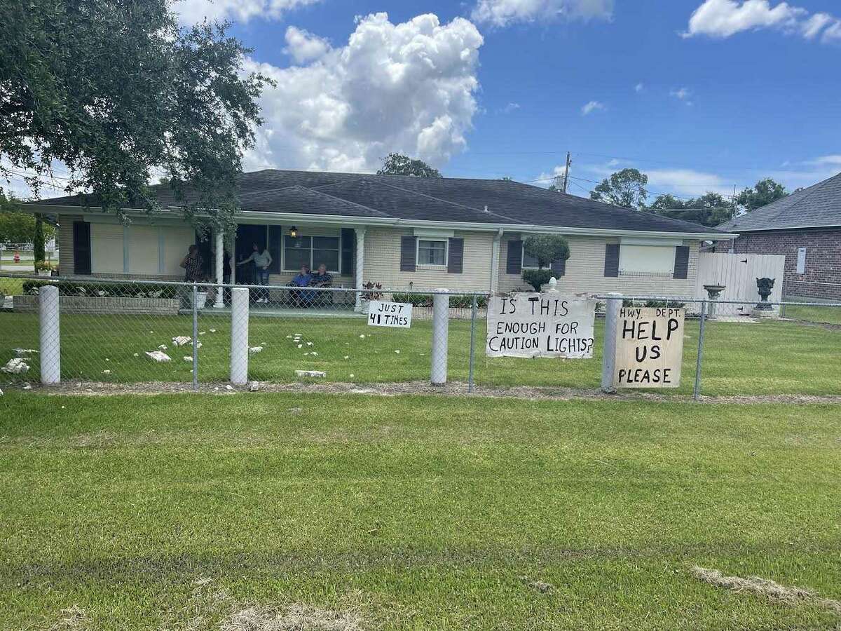 Louisiana family looks for answers after cars crash into ...