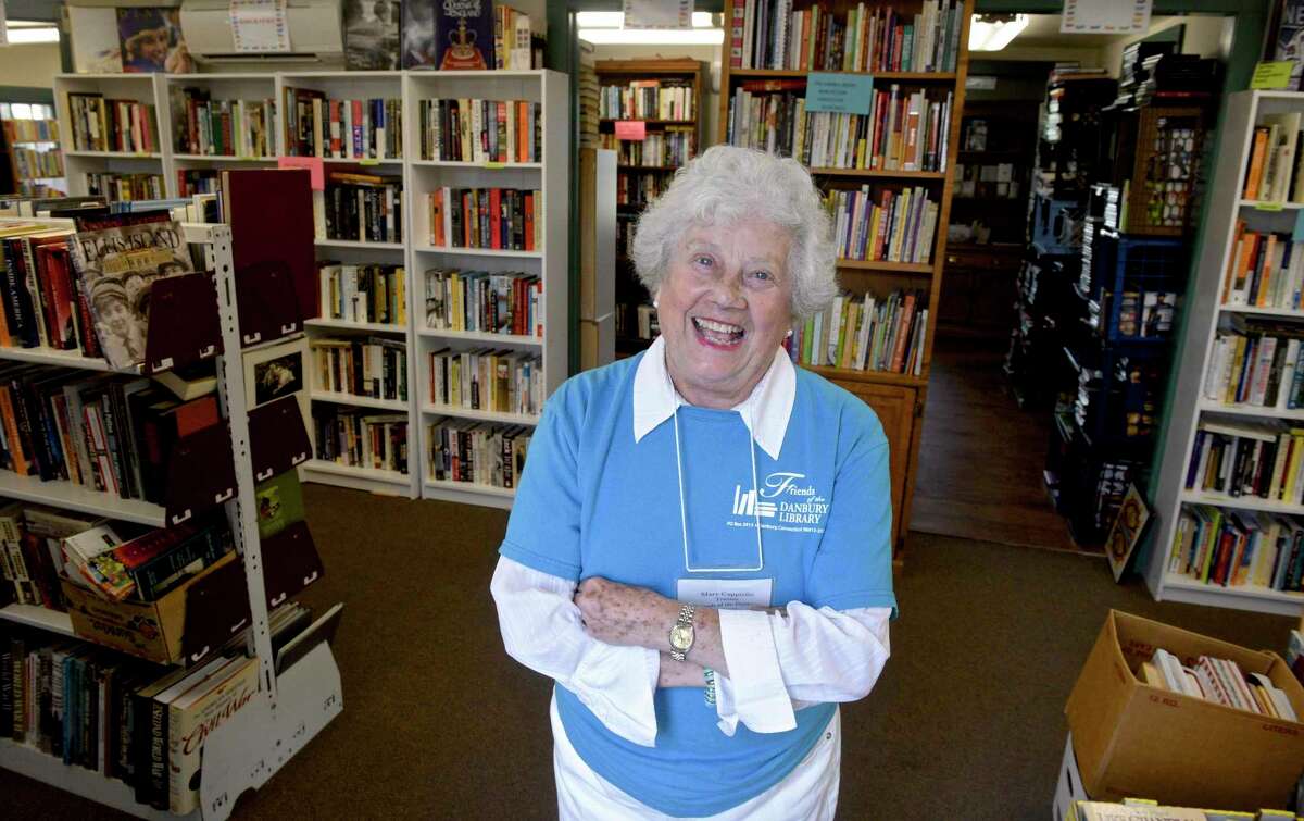Used bookstore with thousands of ‘wellloved’ books opens in Danbury to