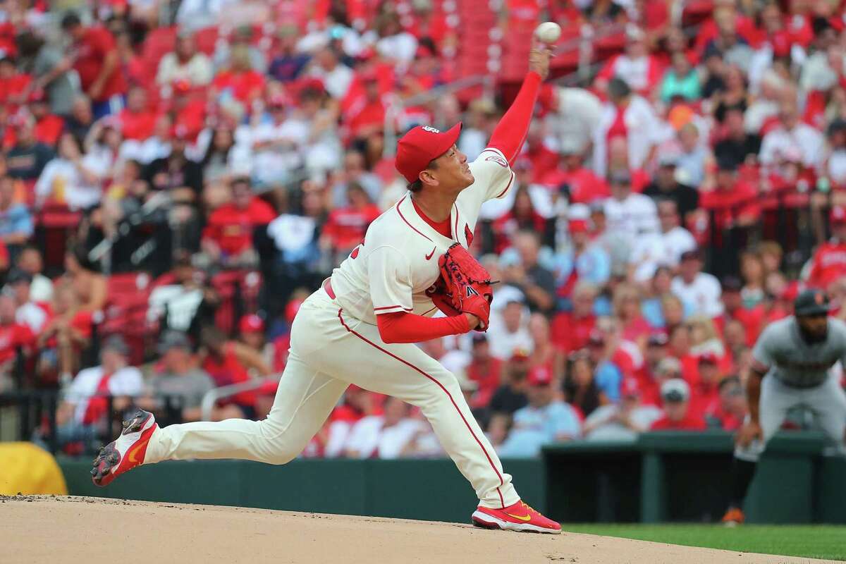 ST LOUIS, MO - JULY 17: Kwang Hyun Kim #33 of the St. Louis Cardinals delivers a pitch against the San Francisco Giants in the first inning at Busch Stadium on July 17, 2021 in St Louis, Missouri. (Photo by Dilip Vishwanat/Getty Images)