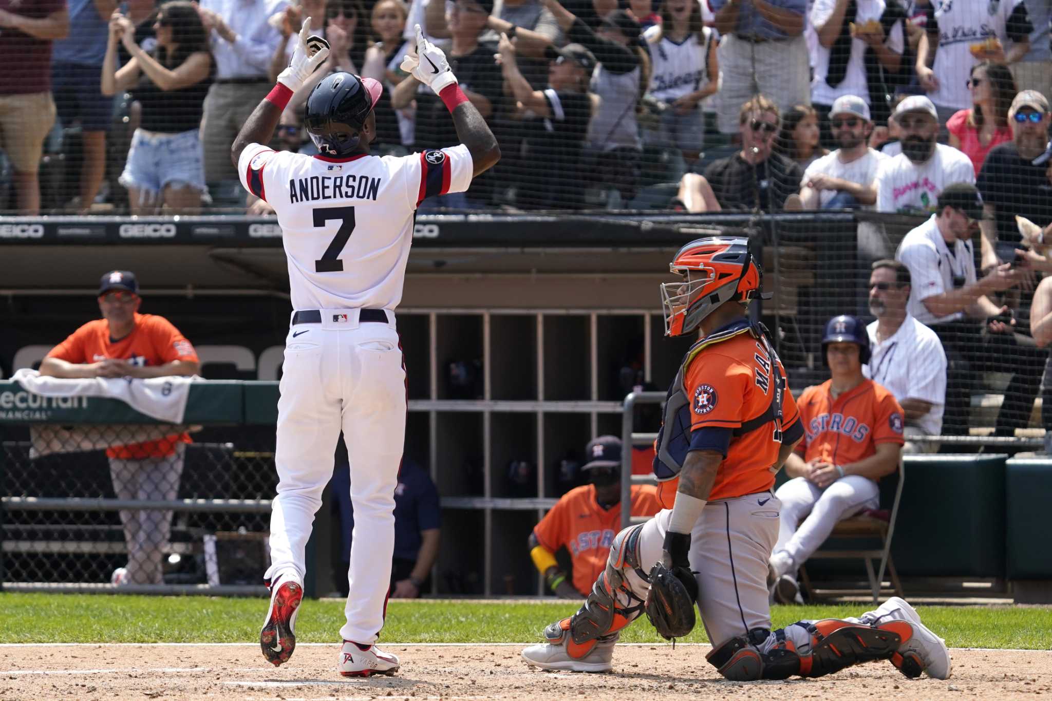 White Sox pitchers combine for onehit shutout of Astros in series finale