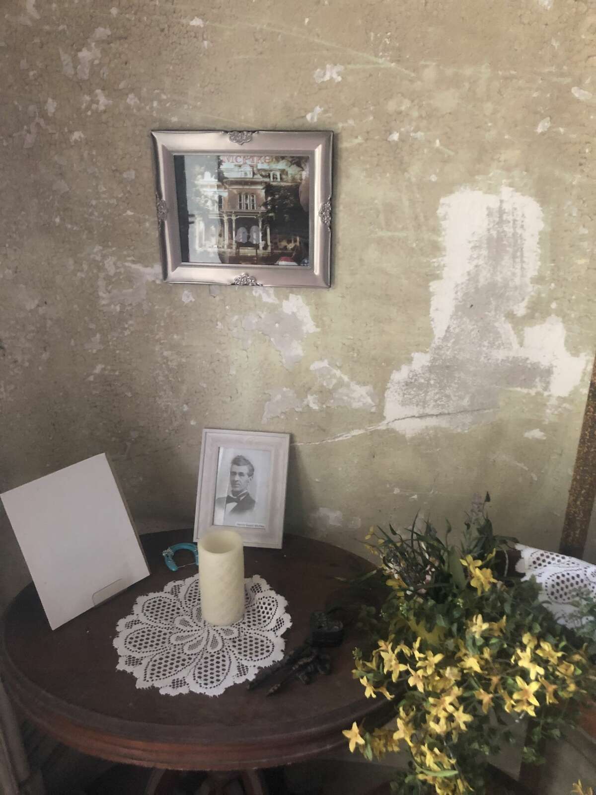 See inside a haunted mansion in one of America's most haunted cities