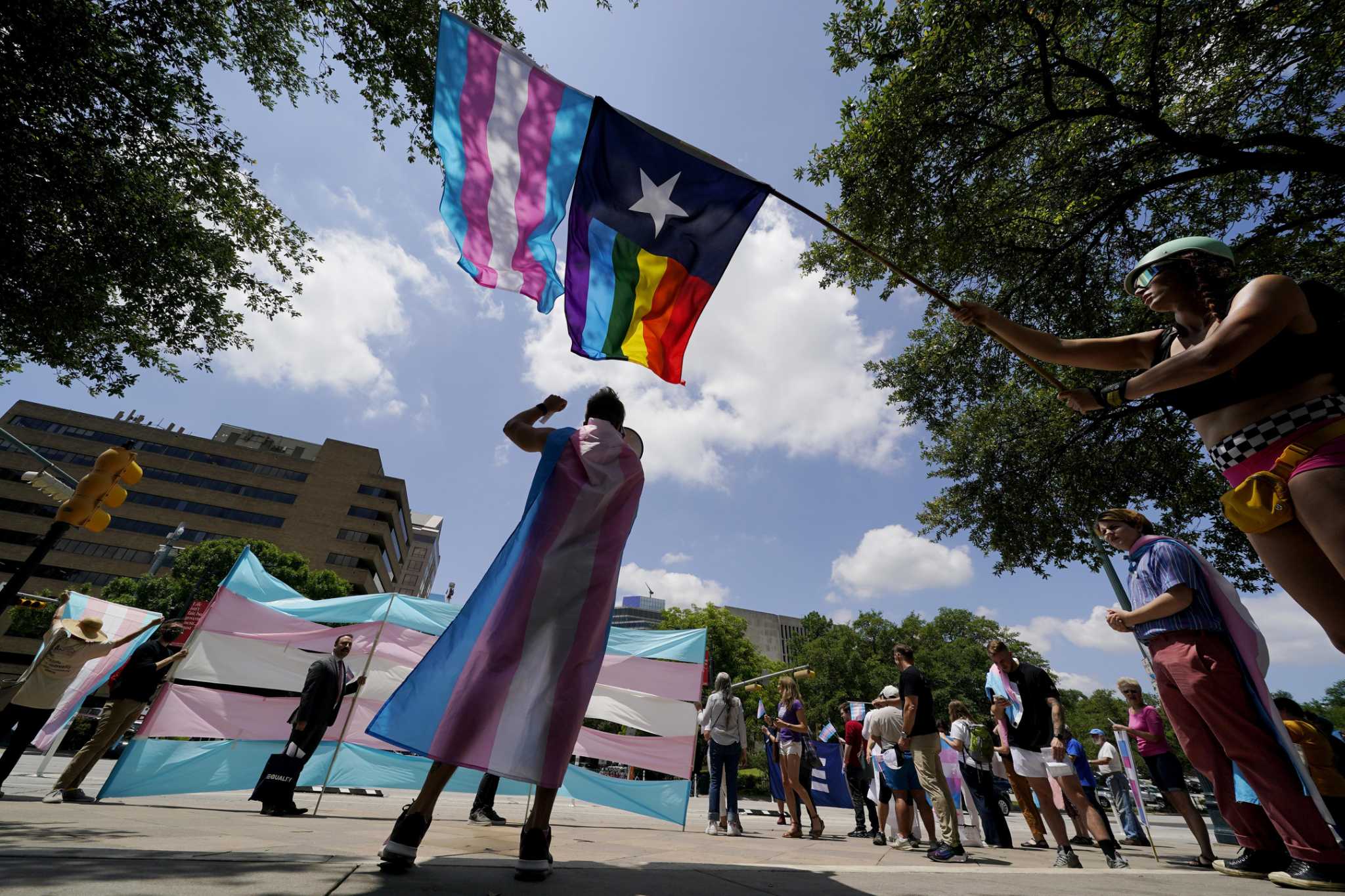 Editorial: Abbott policy on trans kids inhumane — and for what? - Vimarsana News