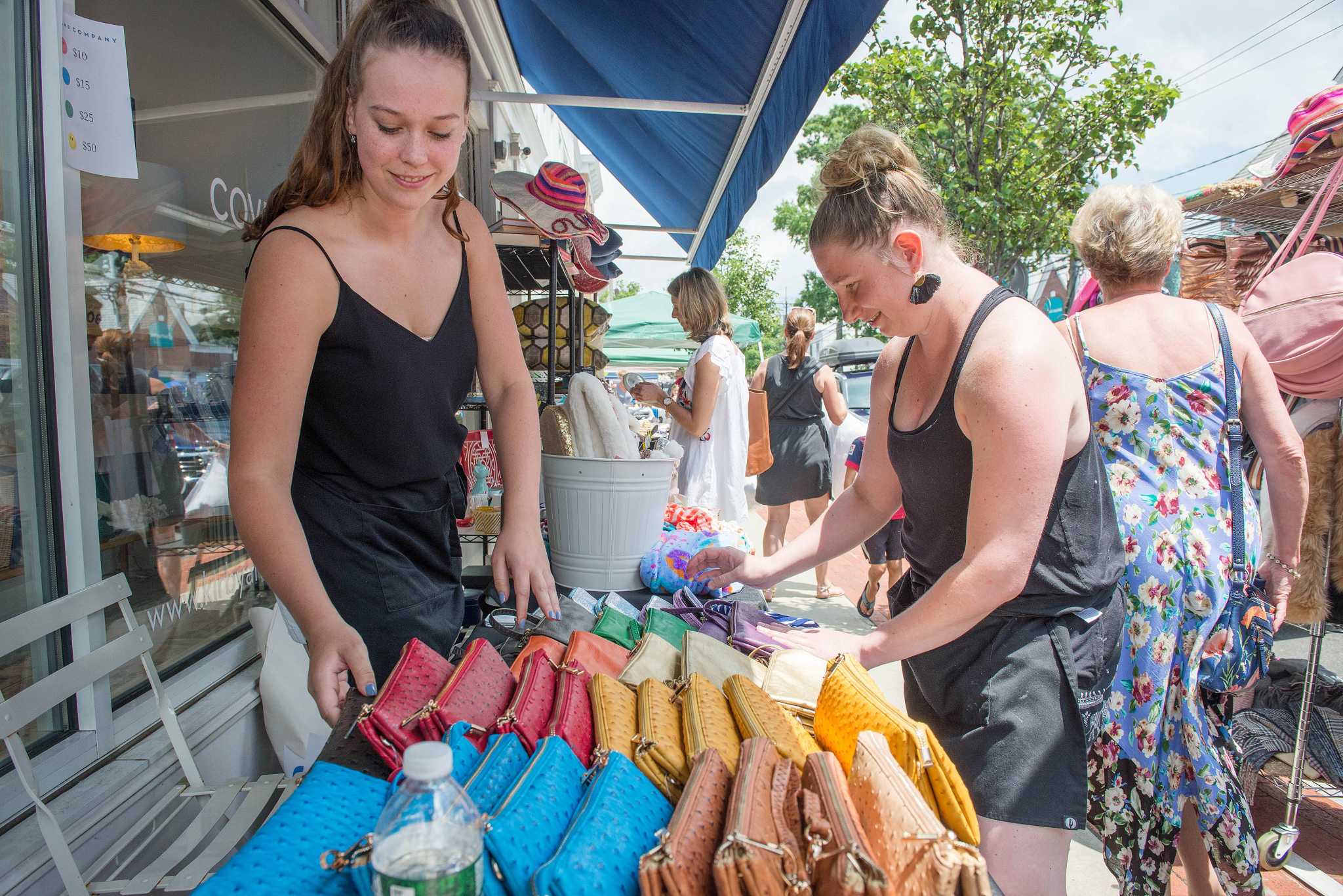 Darien sidewalk sales returning, to delight of local retailers