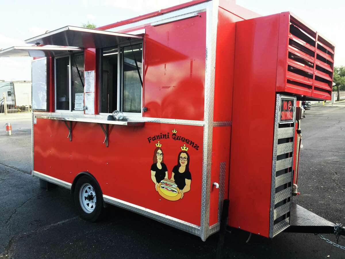 San Antonio Food Truck Panini Queenz Making Great Sandwiches And Killer Garlic Parmesan Potato Chips