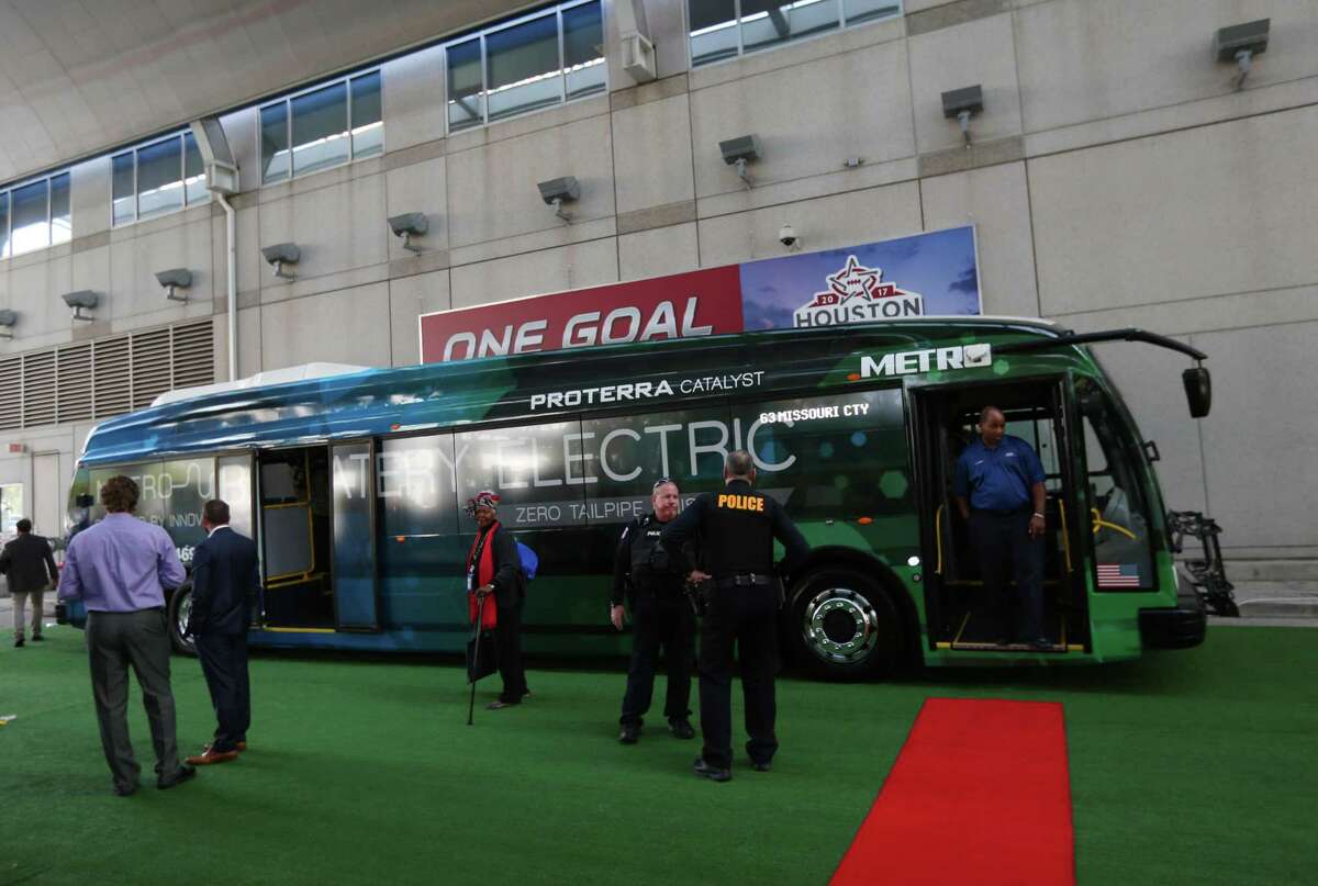 Metropolitan Transit Authority tested a Proterra electric bus, shown on Nov. 29, 2016, in Houston, that could not pass tests related to its ability to simultaneous drive and power the air conditioning during a Houston summer.