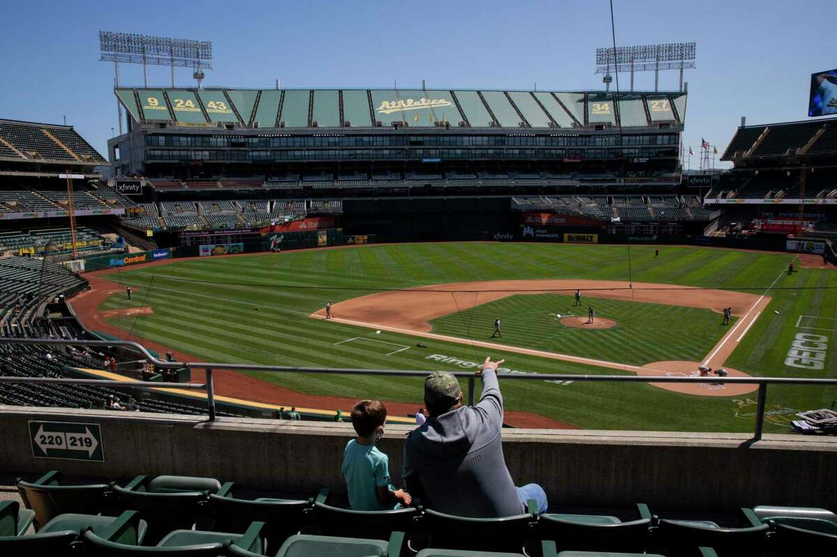 Former A's pitcher Dave Stewart makes $115 million bid to buy share of  Oakland Coliseum 