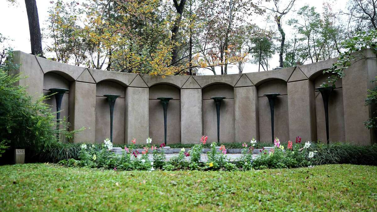 This gravesite of Howard Hughes is one of the most visited plots at Glentwood Cemetery in Houston. The story goes that Hughes hired architect John Staub to come up with a design but his initial plan was too staid. His second attempt, shown here, included figures that look like the Biblical trumpets of Jericho.