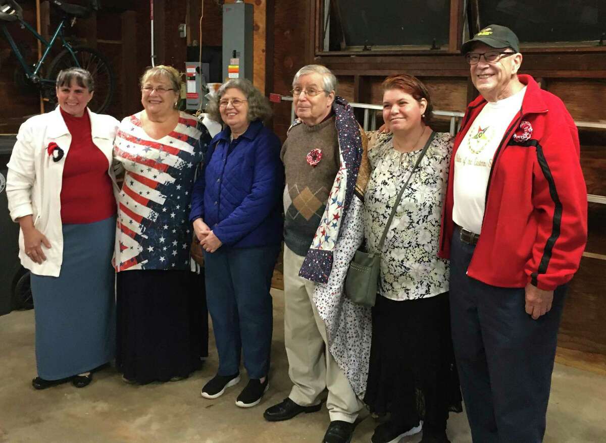 Hamden veteran receives Quilt of Valor