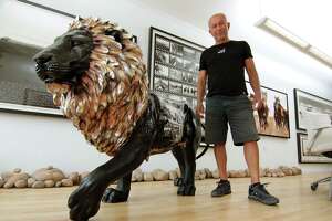 Greenwich artist adds creates a lion for a global conservation...