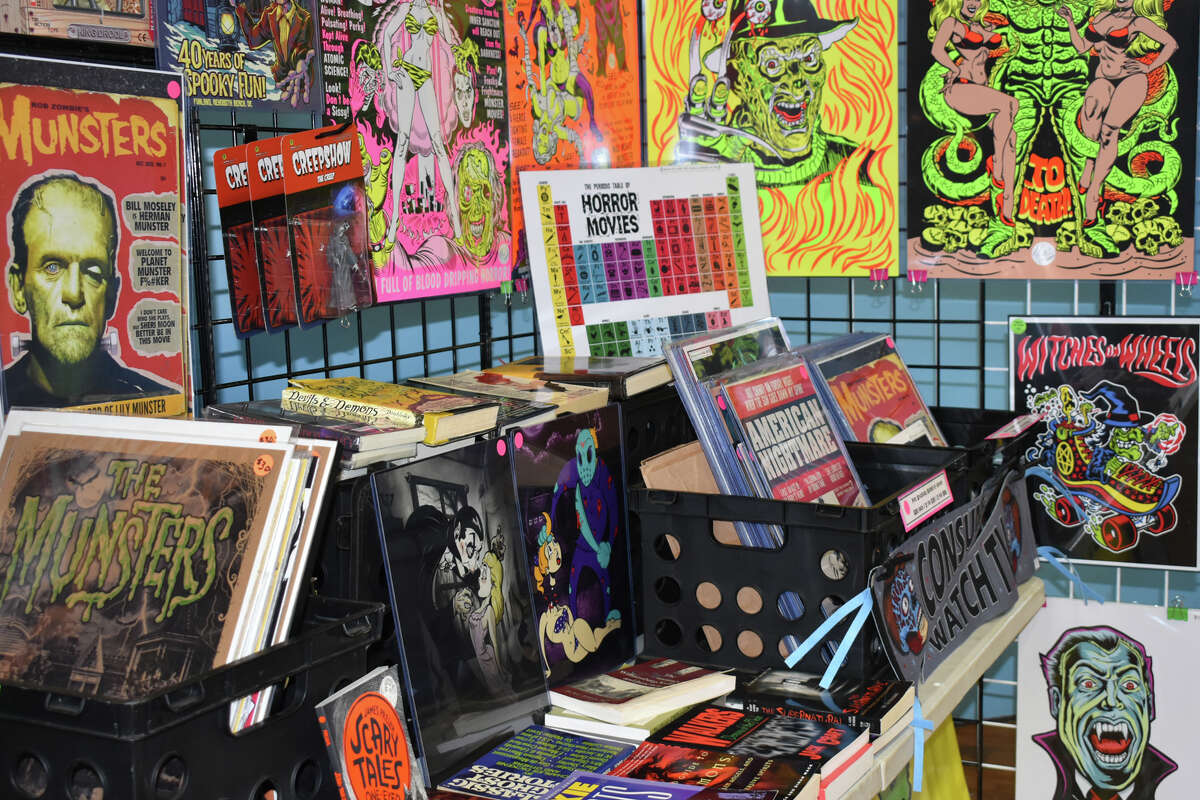 ParaConn returns to Ansonia this weekend with book launch, 'haunted