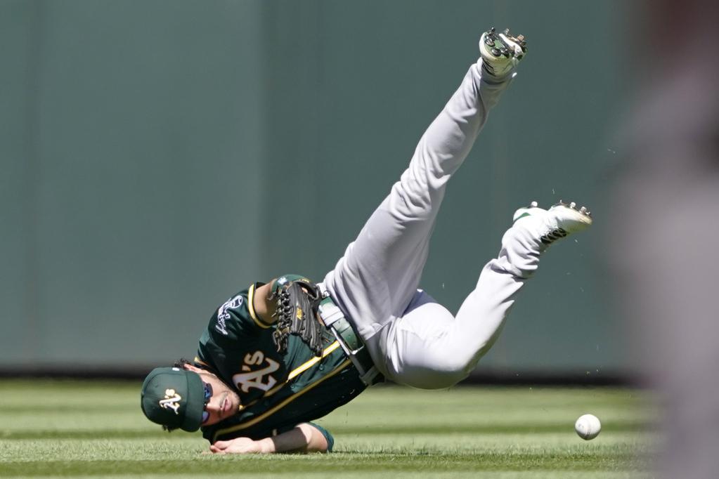 Mariners drop 2nd straight to last-place A's