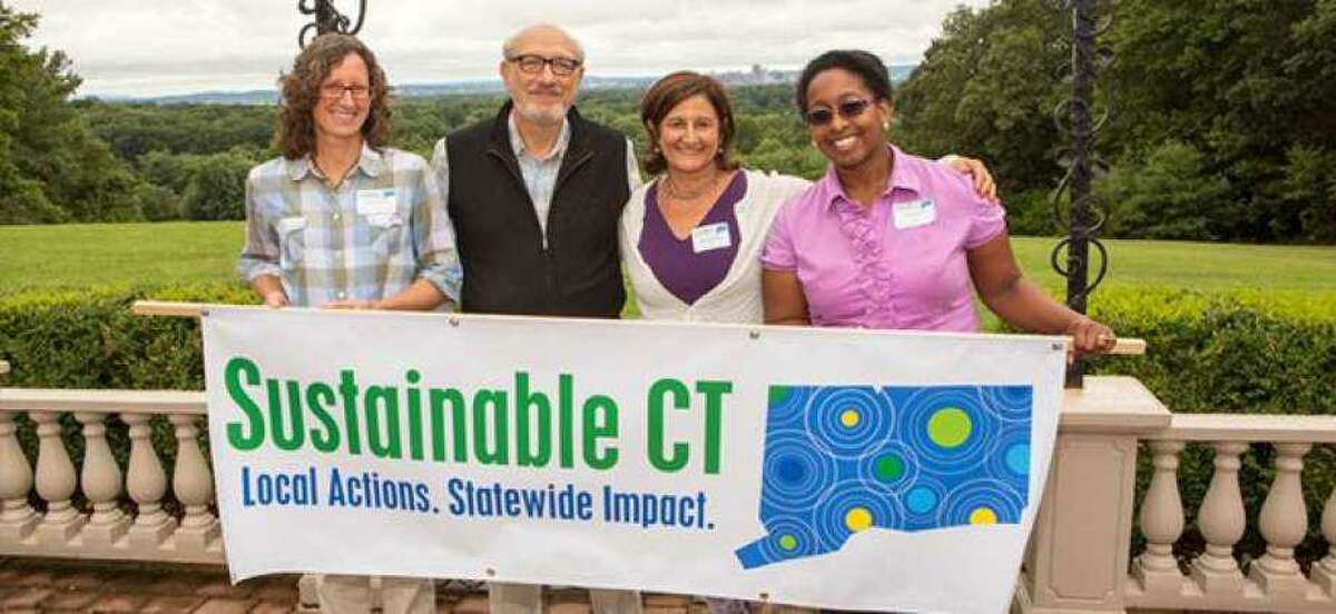 Sustainable CT was developed under the leadership of the Institute for Sustainable Energy at Eastern Connecticut State University, in partnership with the Connecticut Conference of Municipalities.