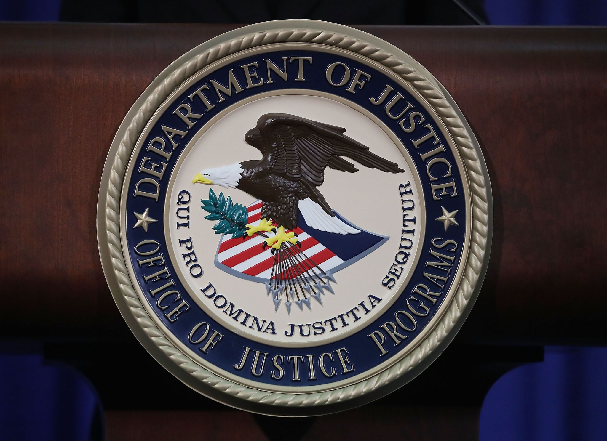 Ex-federal employee sentenced for divulging sensitive information to drug traffickers - Vimarsana News