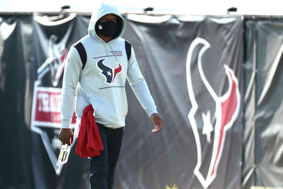 Watson practices with Houston Texans on 1st day of camp