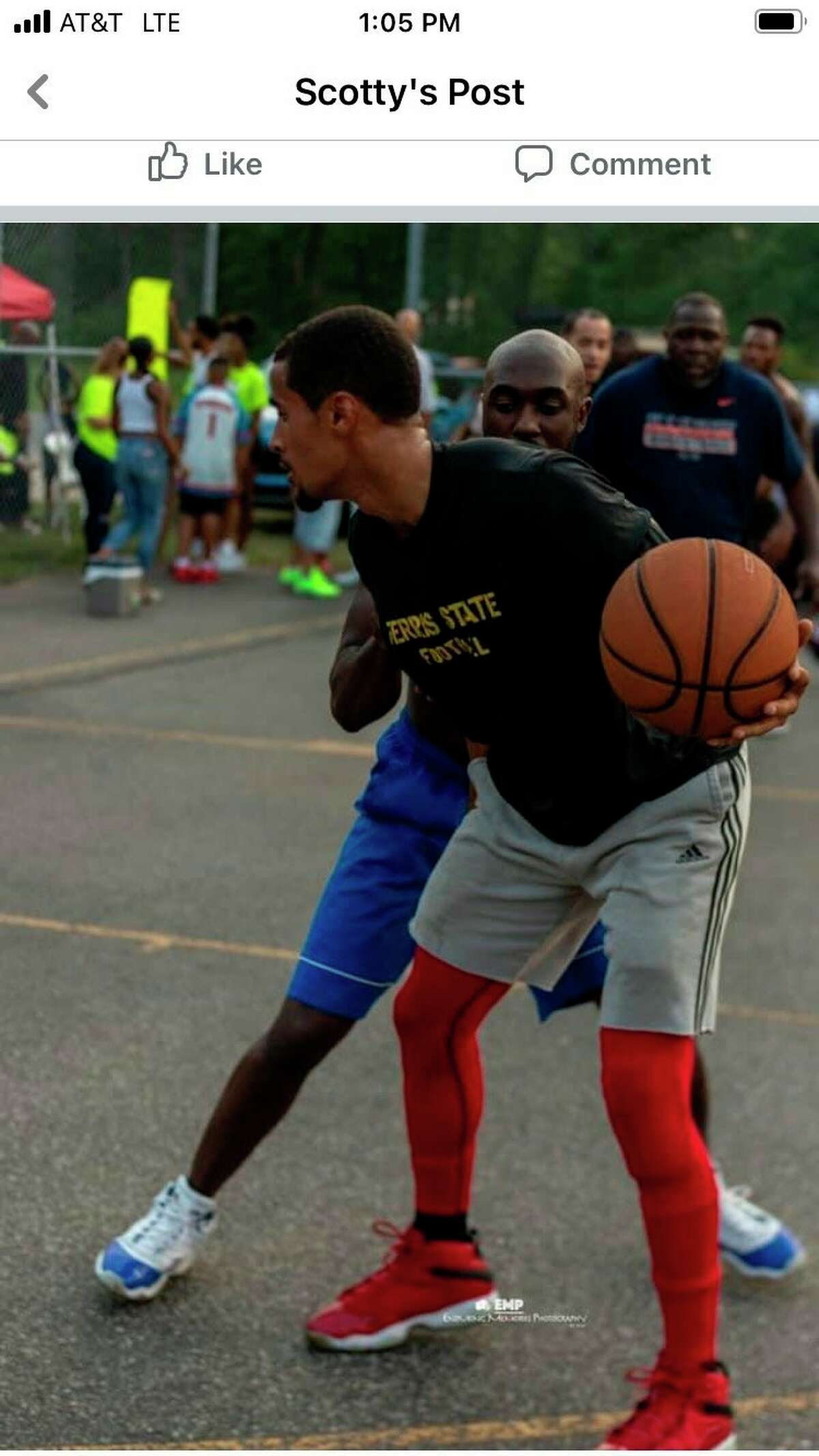 Former Baldwin All-Stater Brandon Childress was among the players in Friday's Walkin Bucket tournament at Hollister Park. (Courtesy photo)