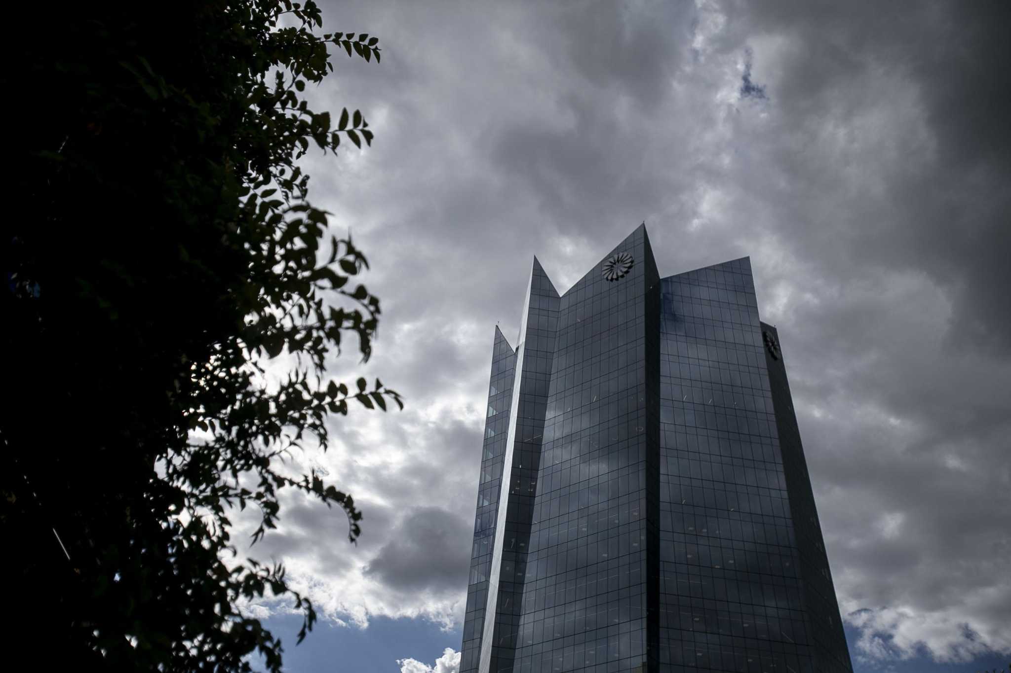 Frost Tower in downtown San Antonio is up for sale - Vimarsana News