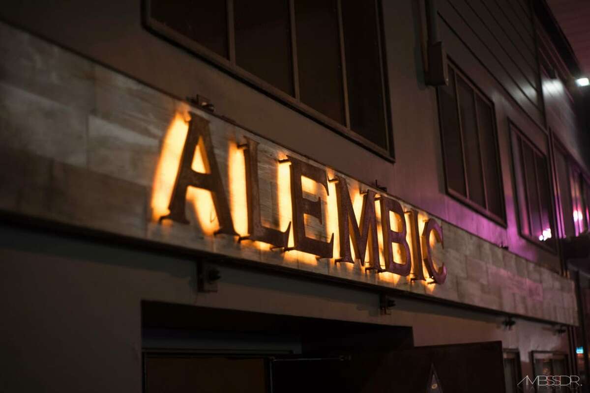 At Alembic in the Haight-Ashbury neighborhood of San Francisco, to dine or drink indoors, you must first show proof of full vaccination. 