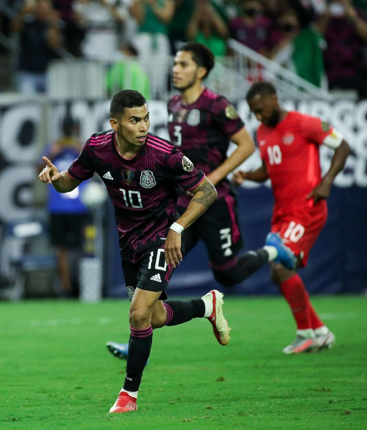 Mexico knocks off Canada, will face USA in Gold Cup final