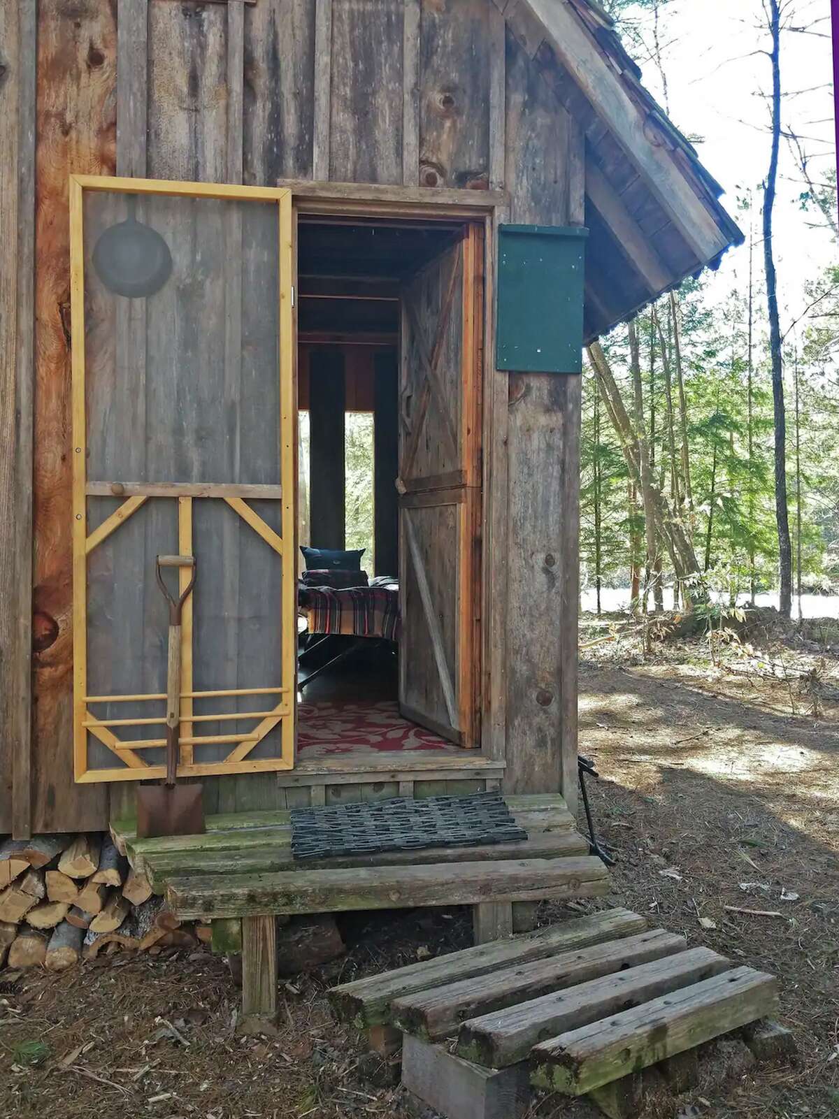 8 tiny house Airbnbs in upstate NY, near the Hudson Valley, Catskills