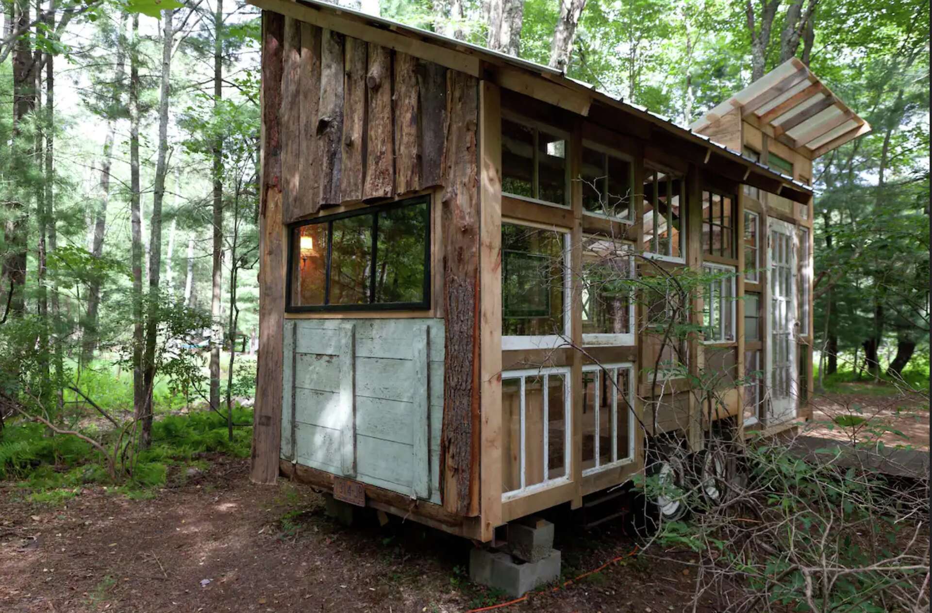 8 tiny house Airbnbs in upstate NY, near the Hudson Valley, Catskills and  Adirondacks