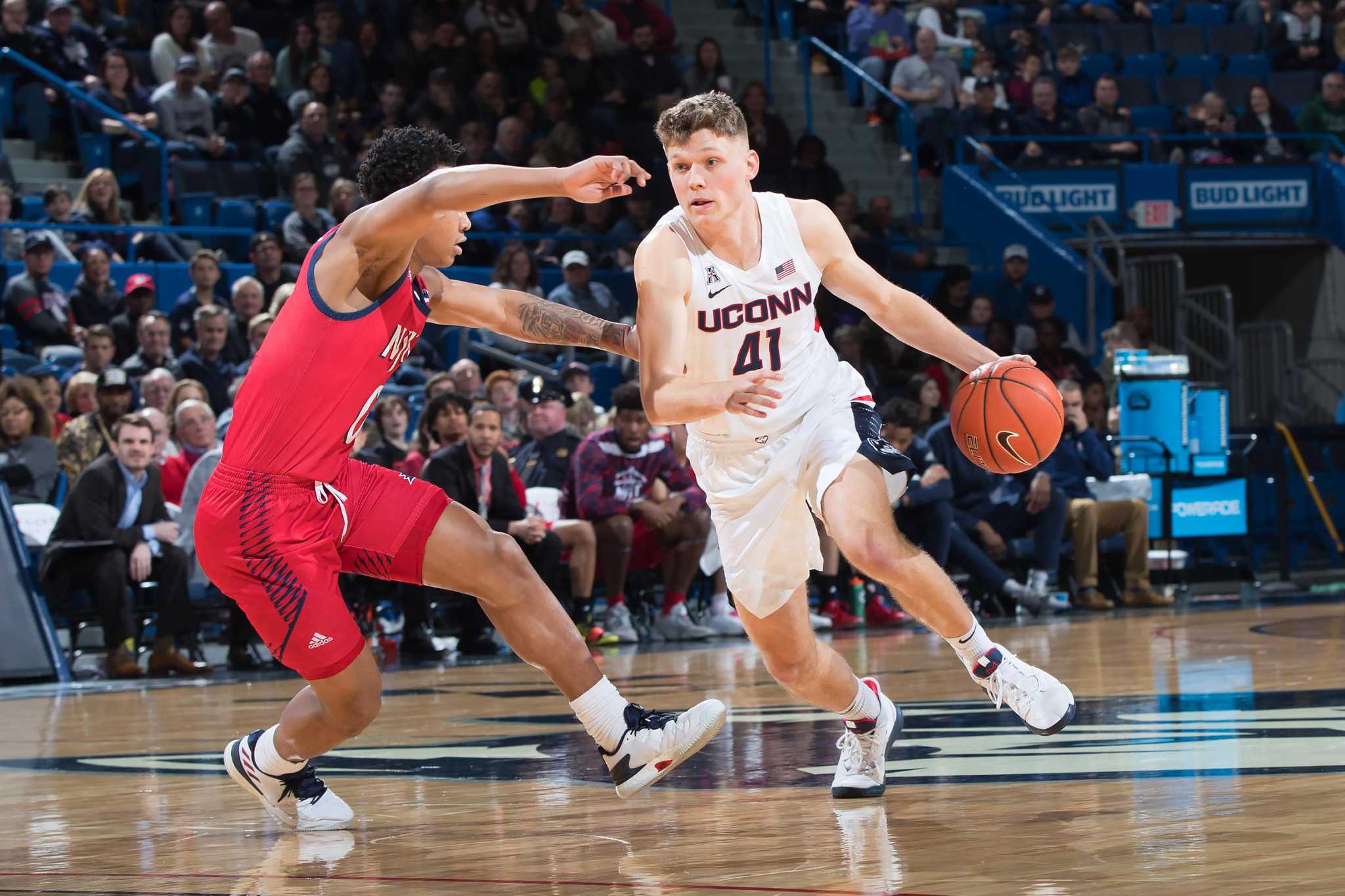 UConn walk-on Matt Garry taking advantage of new NIL rules with his own basketball camp - Vimarsana News