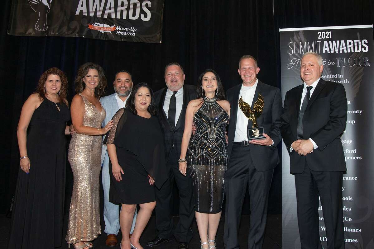 summit home builders