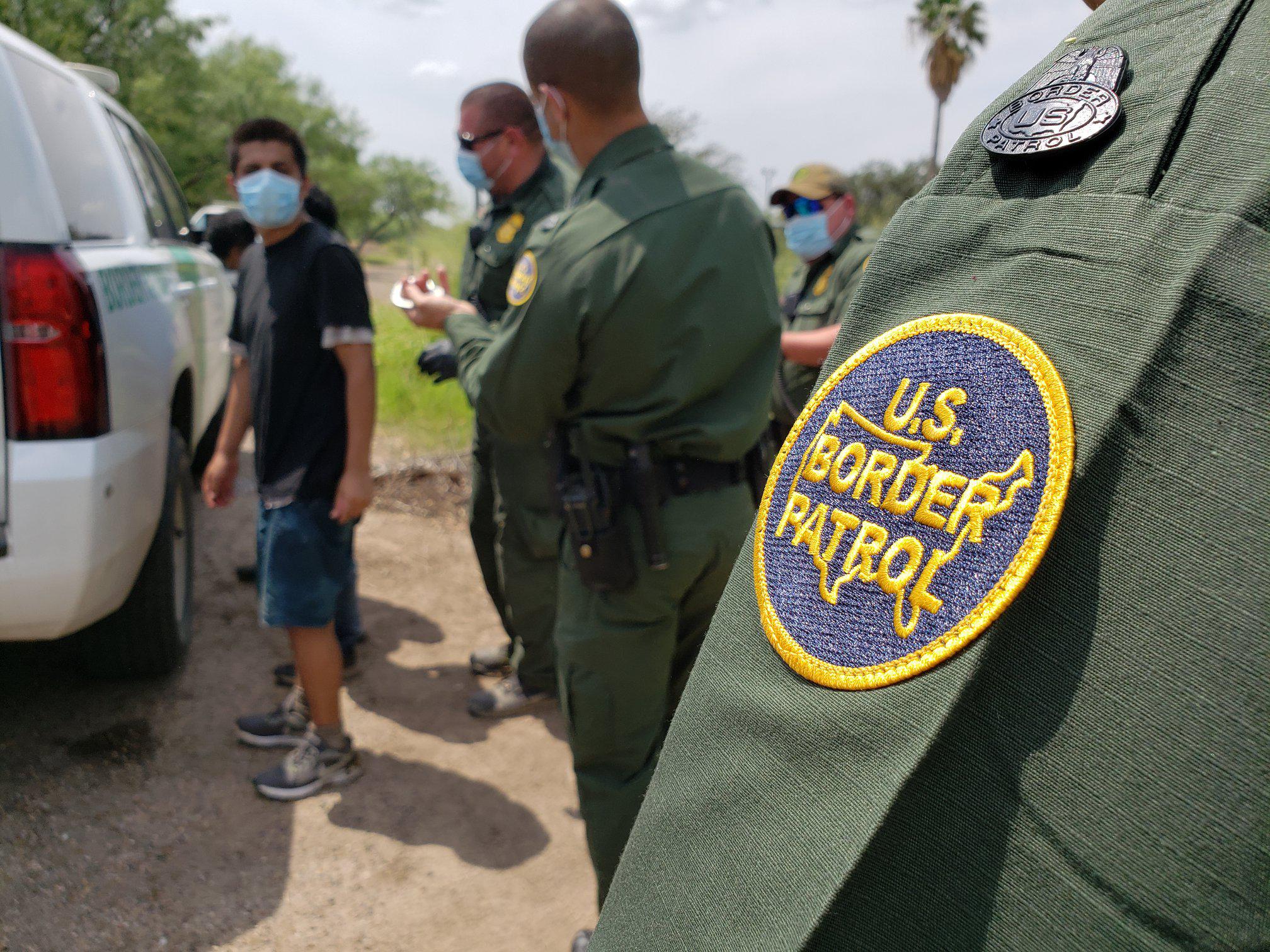 USBP stops human smuggling attempt