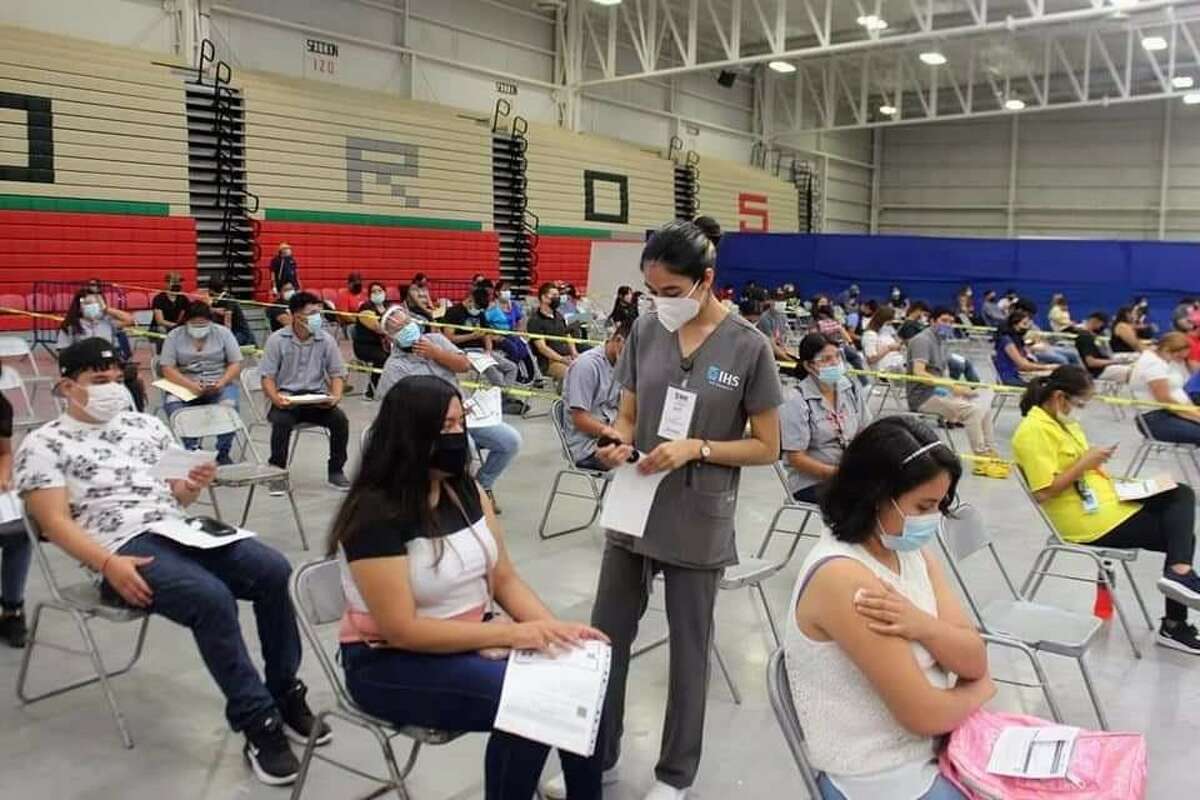 Approximately 70,000 people received their first dose of the Pfizer vaccine during a drive in Nuevo Laredo from Tuesday through Saturday.