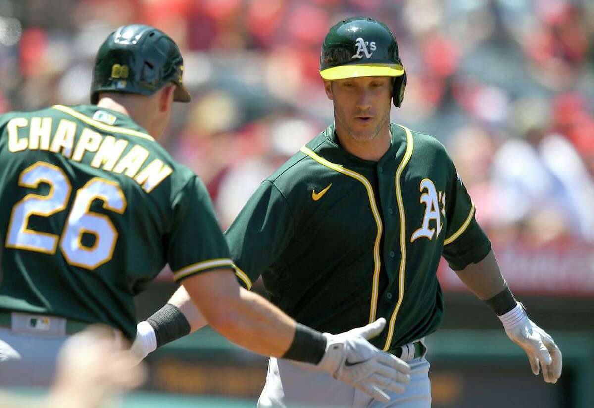 New A's catcher Yan Gomes lends experience, sees pitching staff's  'tremendous potential