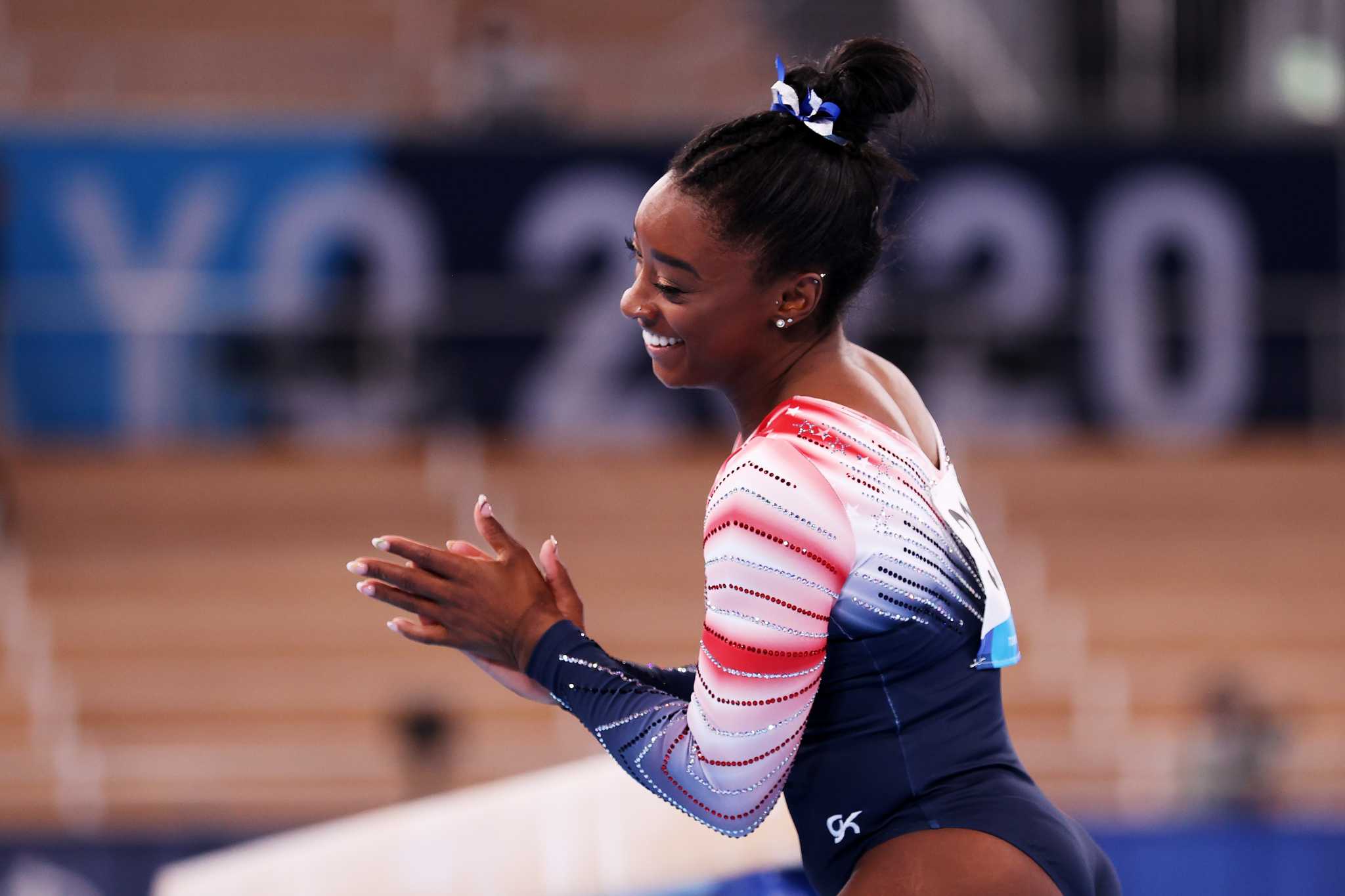 Simone Biles reveals her aunt died during Olympics. Now, she leaves ...
