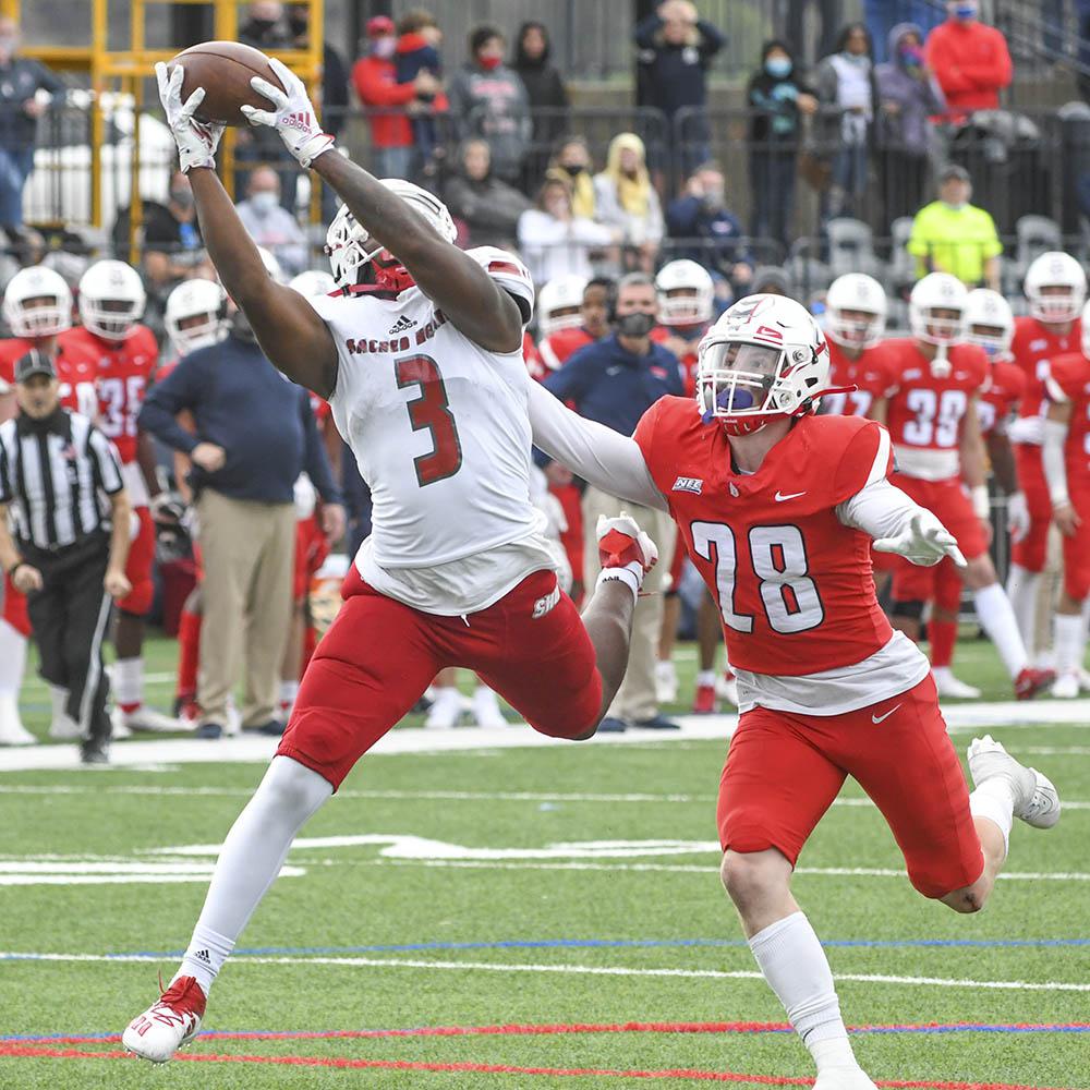 Sacred Heart football tabbed preseason favorite in Northeast Conference