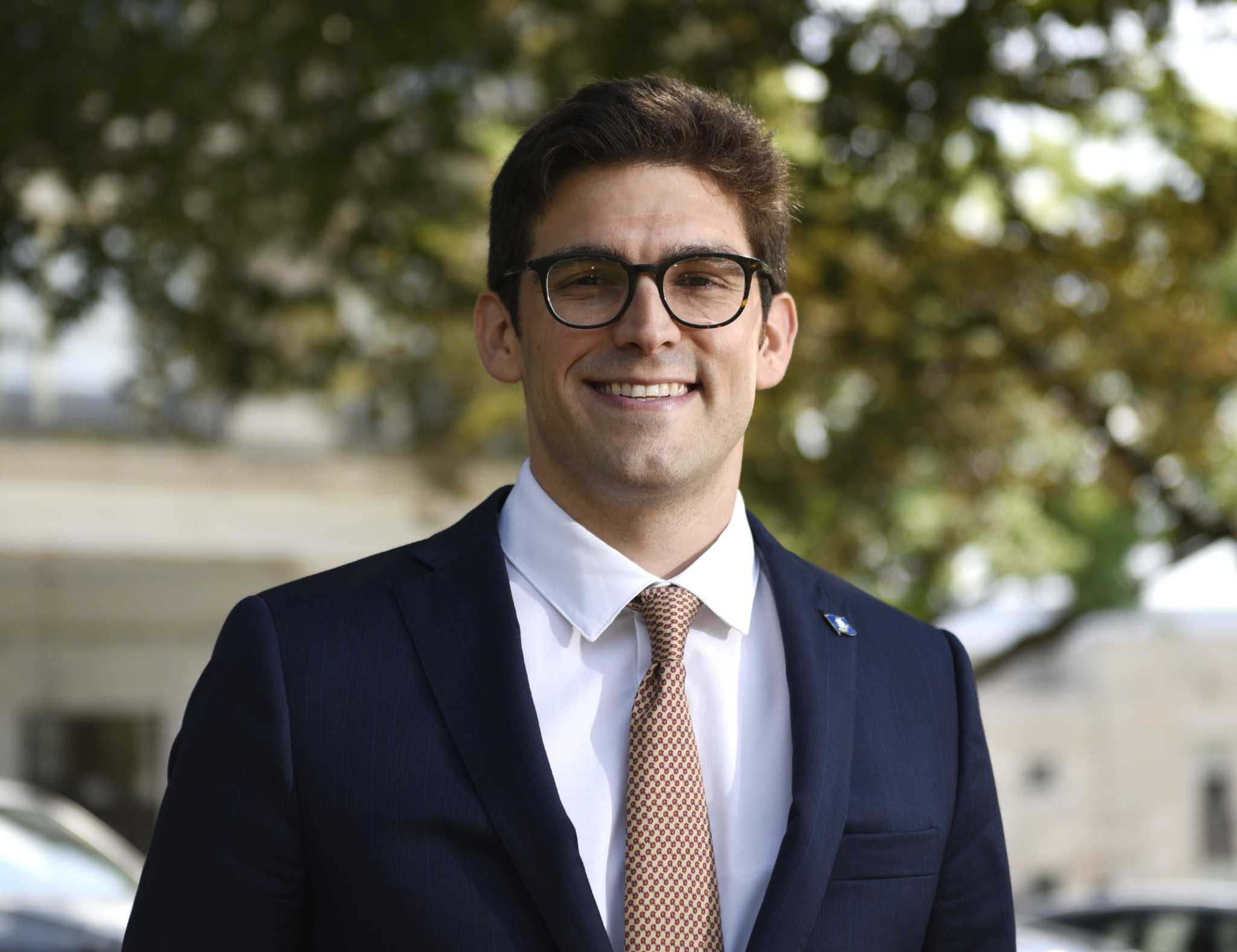 Republican Fazio gets endorsement of police unions in Greenwich, Stamford in Senate race - Vimarsana News