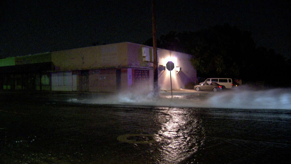 Just after 4 a.m., suspects removed the caps and turned on the hydrants near West Avenue and Sacramento Street on San Antonio’s North Side. 