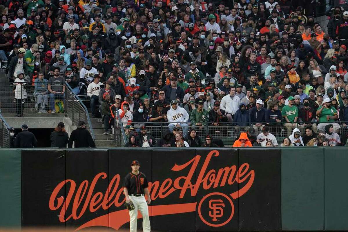 Why Giants attendance numbers aren't measuring up for MLB's best team