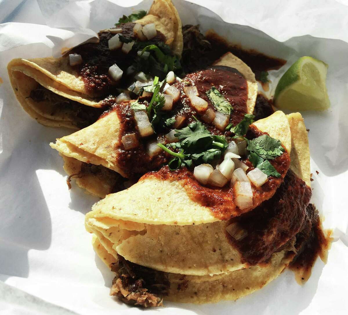 Great cochinita pibil tacos at San Antonio food truck Tláloc, with ...