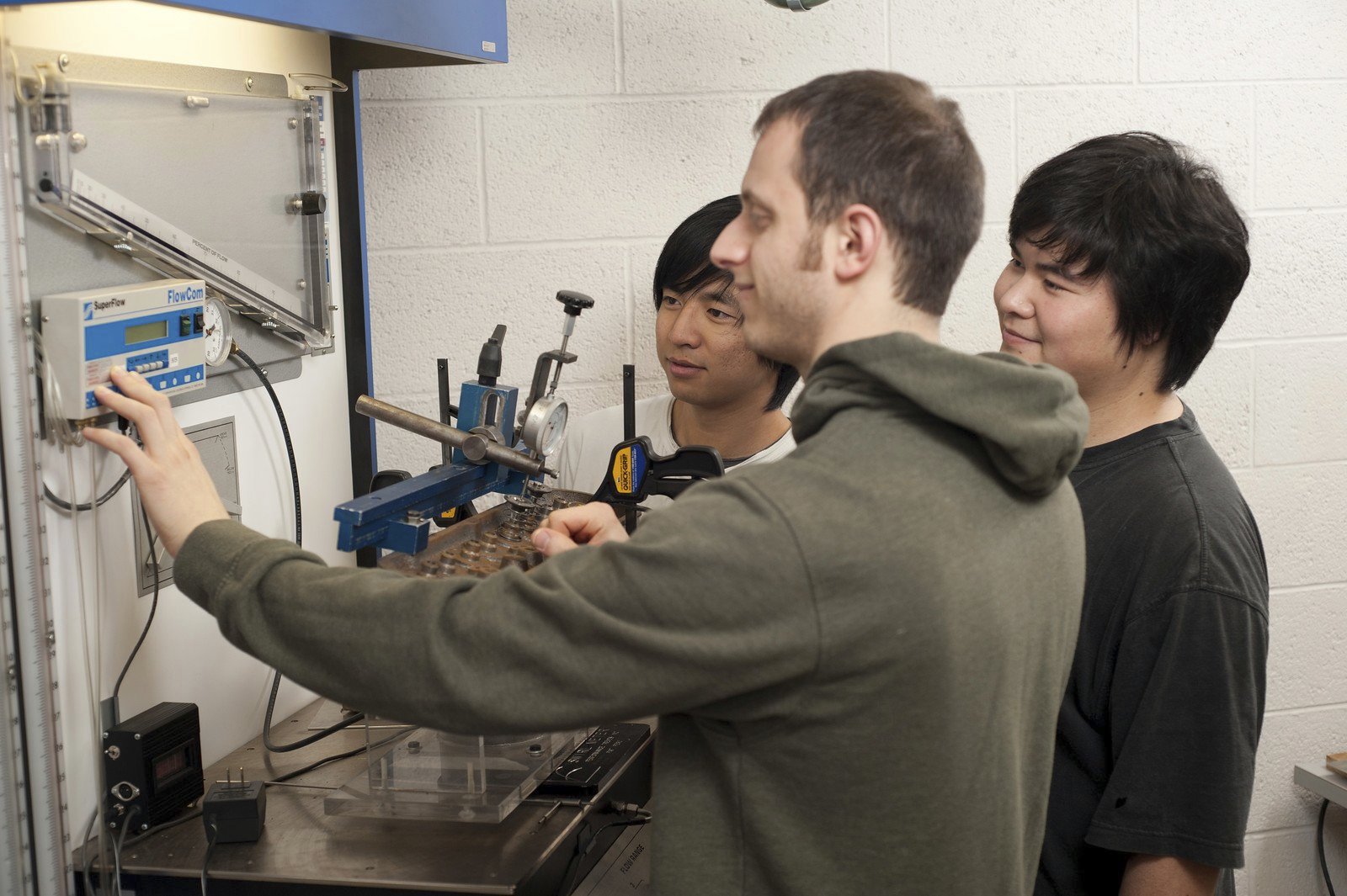 Ferris automotive engineering program earns Top 10 ranking