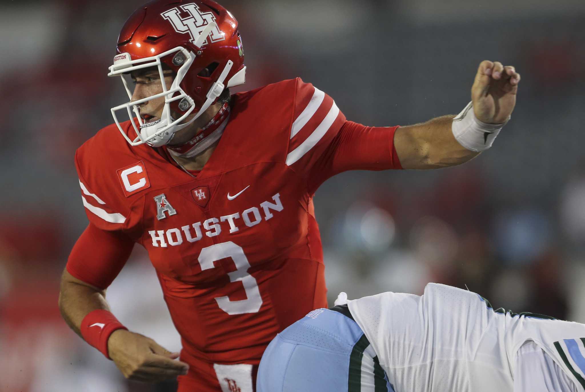 Clayton Tune, Dana Holgorsen sense a different vibe with UH football